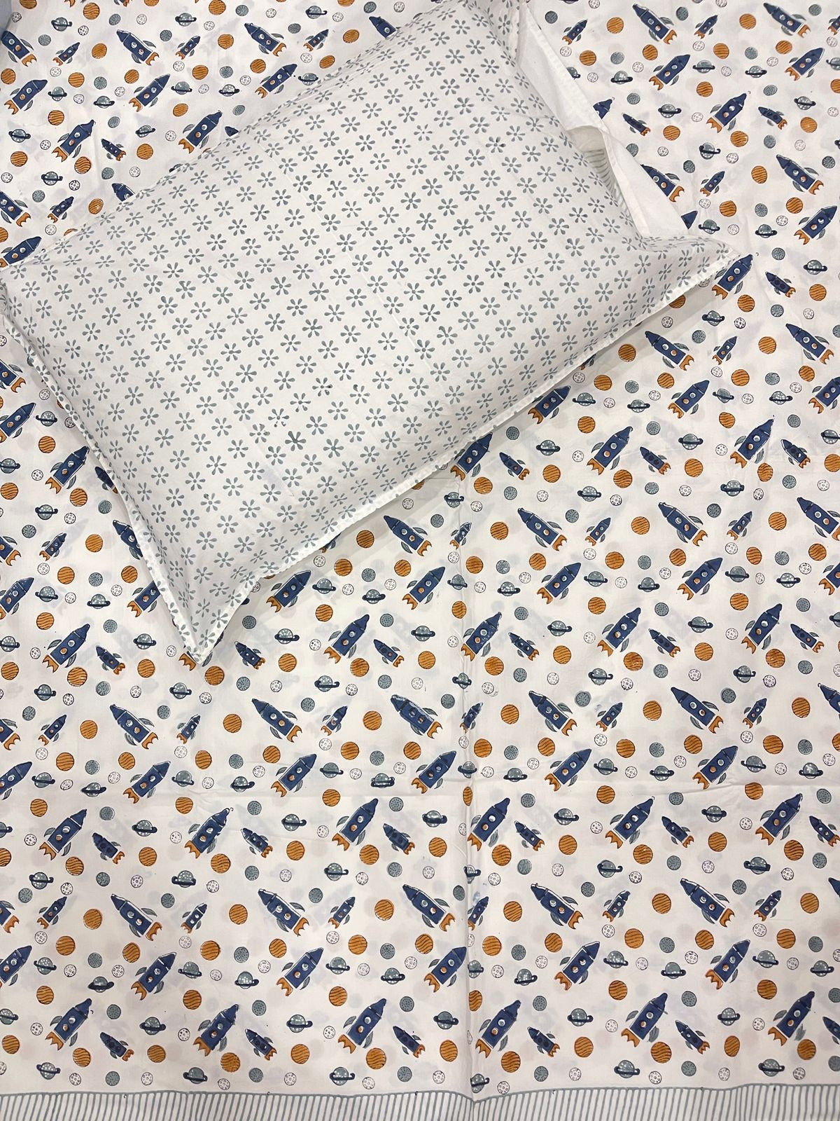 Rocket Kids Bedsheet