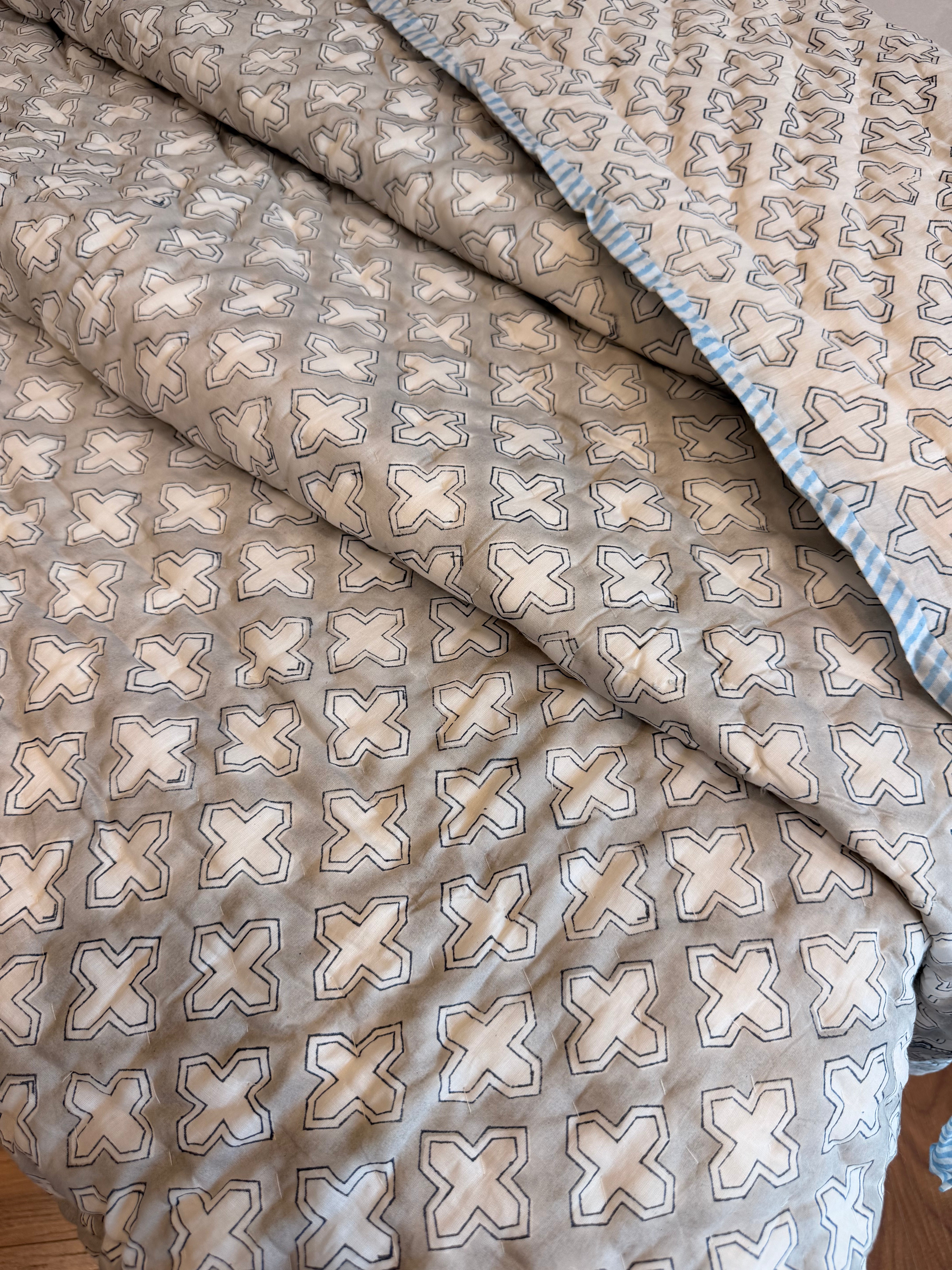 Grey Geometric Double Bed Quilt