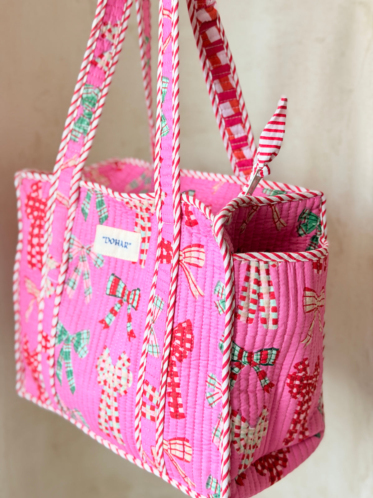 Pink Bow Print Kids Tote Bag – Cute & Stylish Carry Bag for Kids