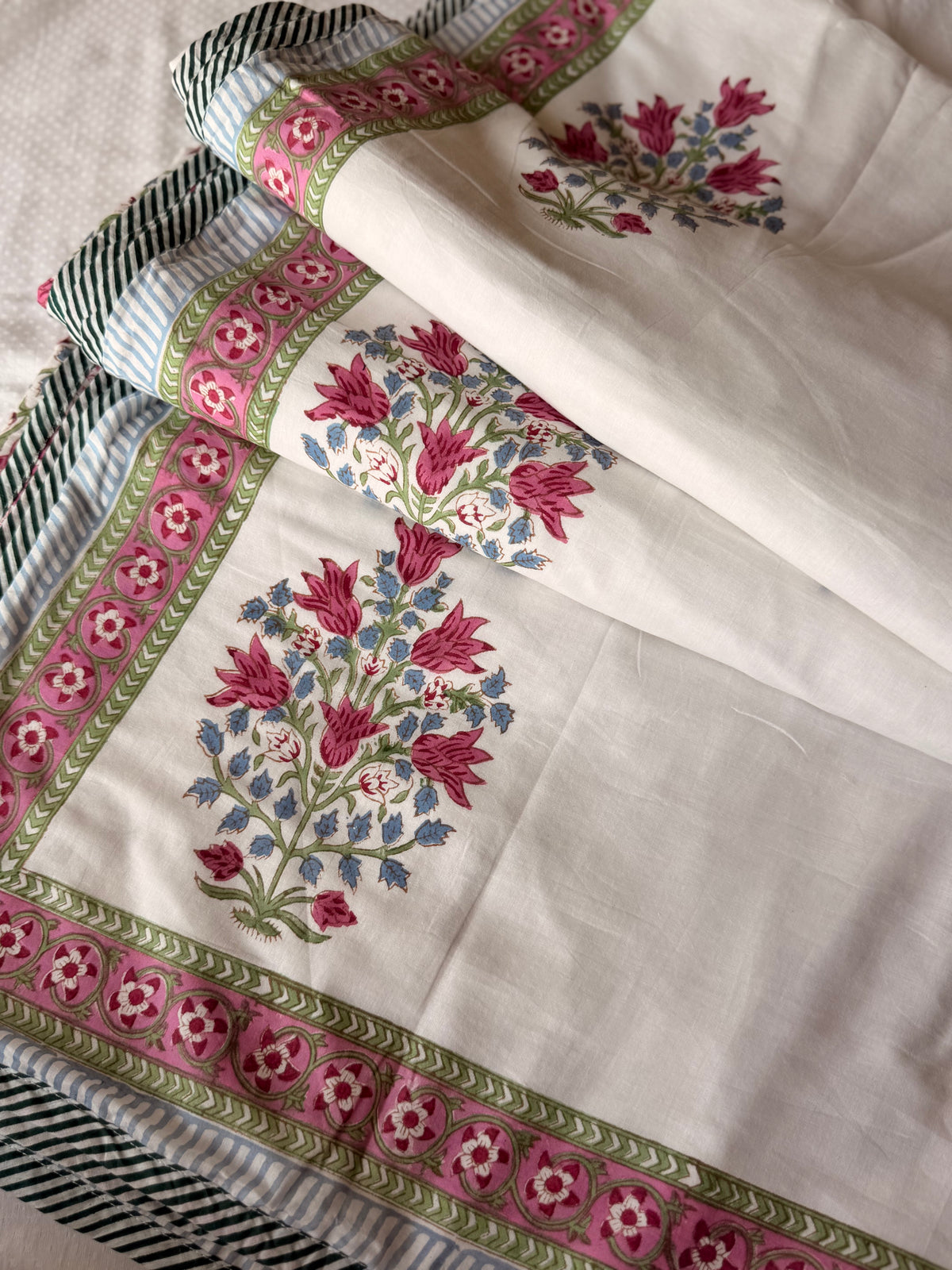 Pink Kamal Butta  Double Bed Dohar